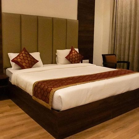 Sourav Park Inn Agra  Εξωτερικό φωτογραφία