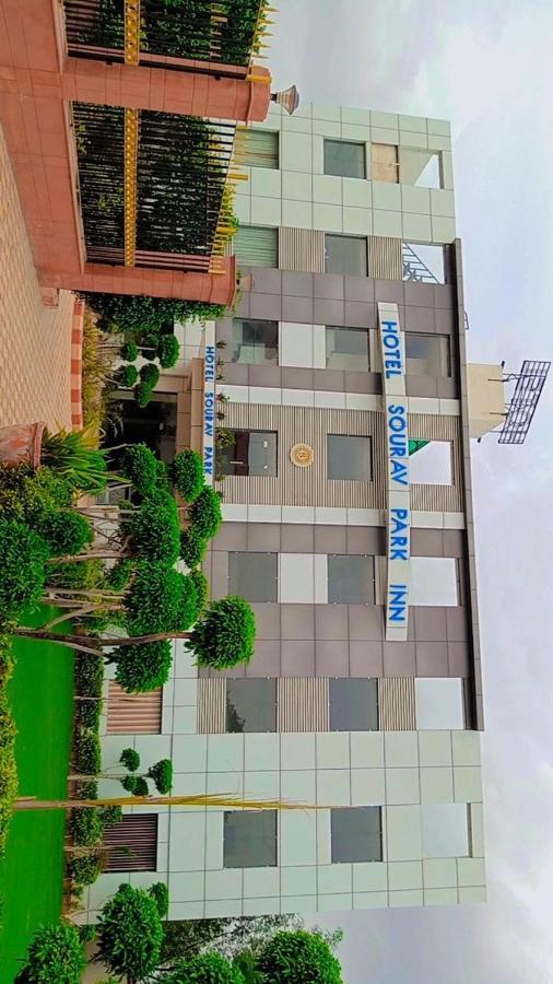 Sourav Park Inn Agra  Εξωτερικό φωτογραφία